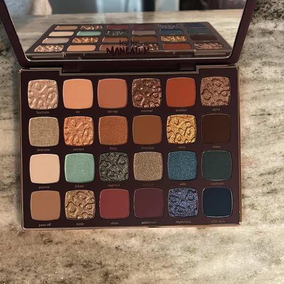 Tarte Maneater Nightfall Eyeshadow Palette-NWT - Picture 5 of 9